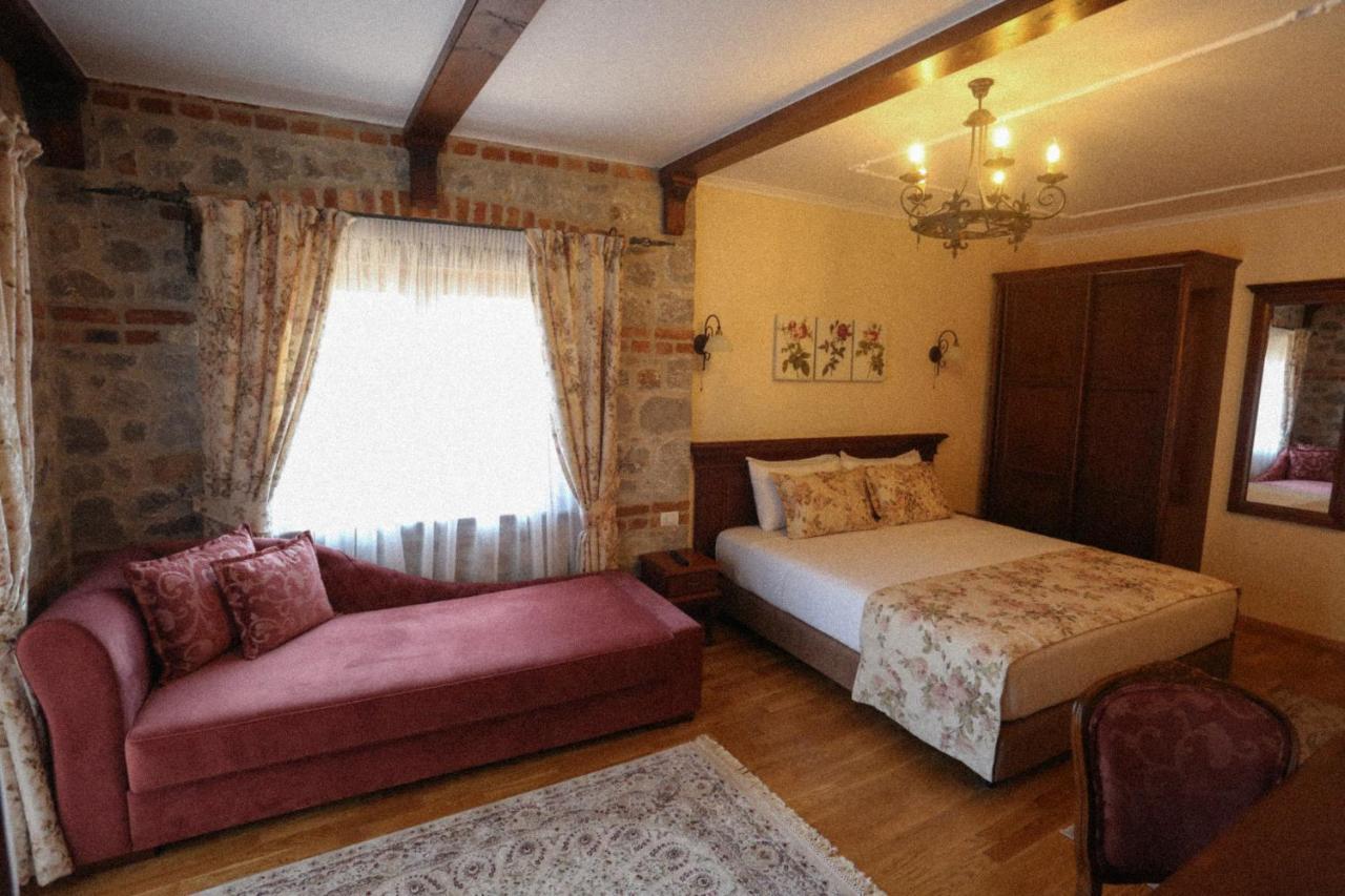 Vila Dante Boutique Hotel Tushemisht Экстерьер фото